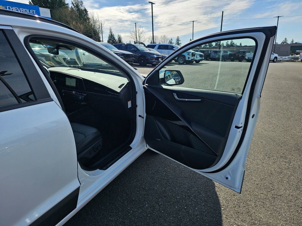 Certified 2023 Kia Niro Wave w/ Wave Preserve Package image 29