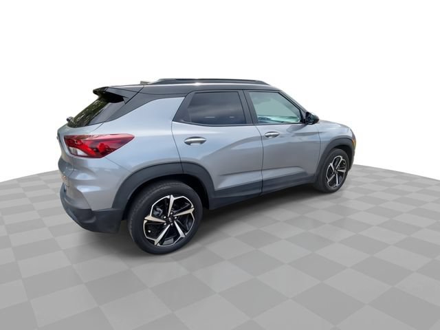 Used 2023 Chevrolet TrailBlazer RS w/ Convenience Package FWD image 2