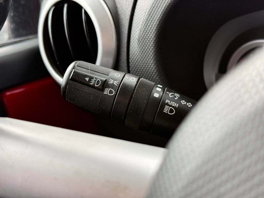 Used 2010 Jeep Wrangler Unlimited Sahara image 20