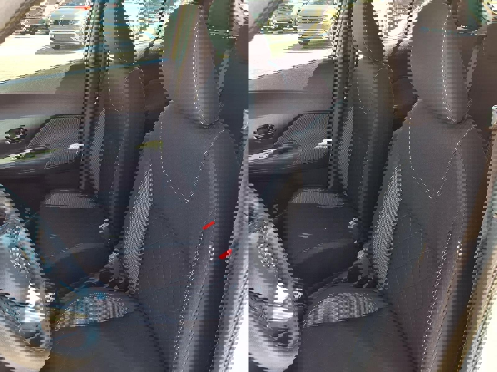 Used 2019 Nissan Kicks S image 12