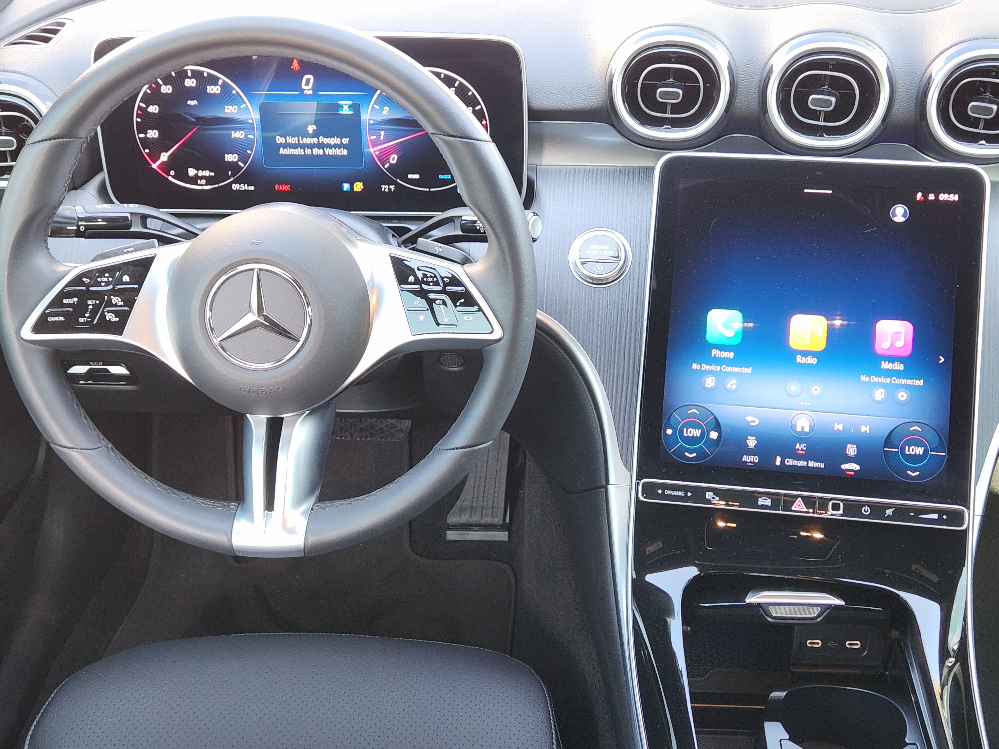 Used 2025 Mercedes-Benz C 300 Sedan image 27