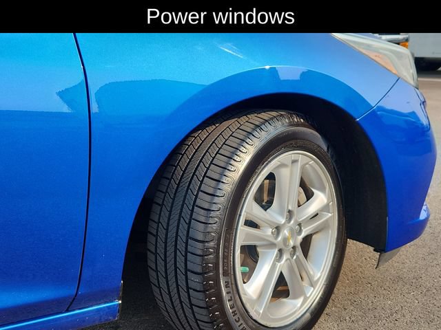 Used 2017 Chevrolet Cruze LT w/ Convenience Package FWD image 20