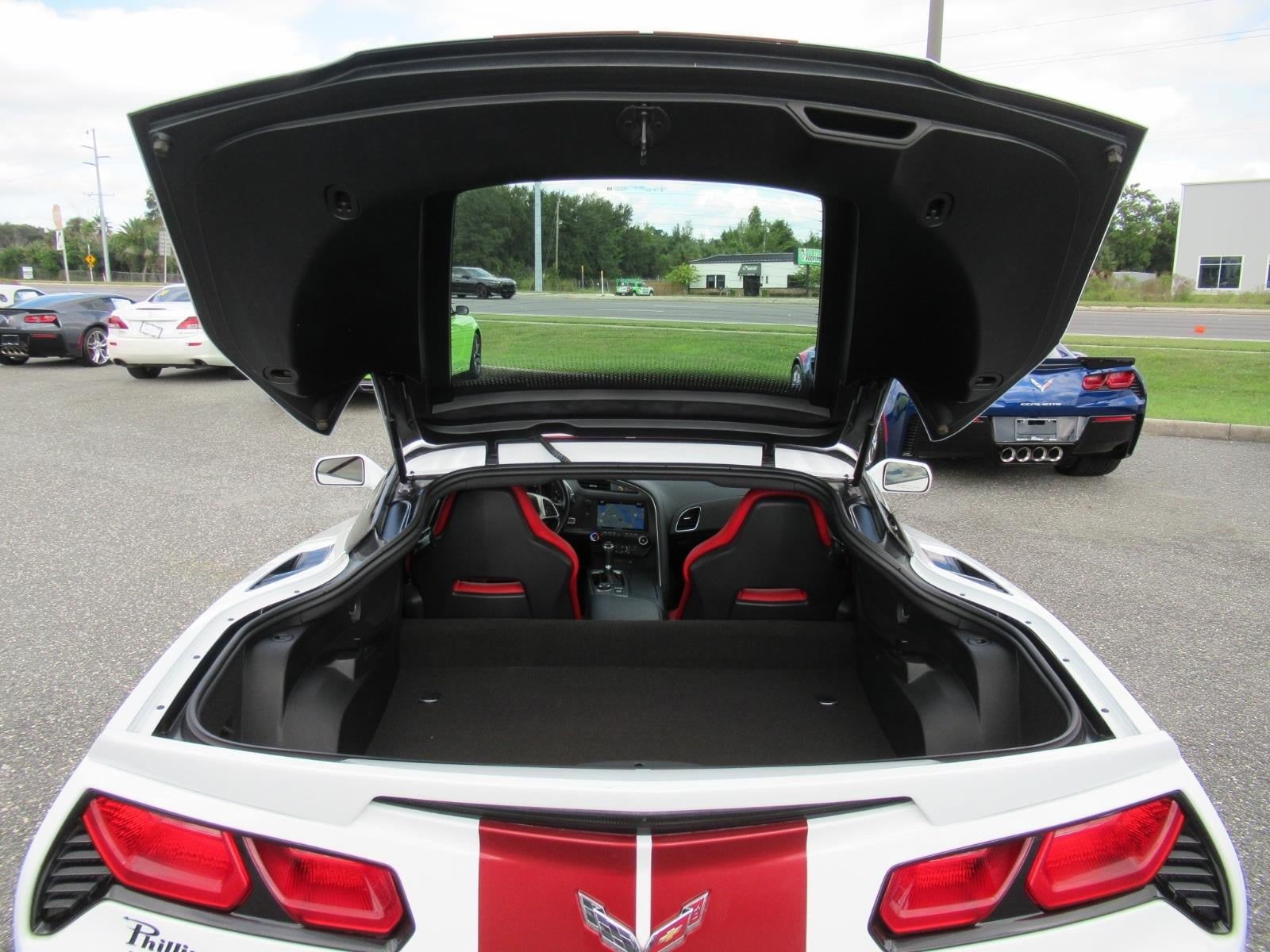 Used 2016 Chevrolet Corvette Stingray Coupe RWD image 15