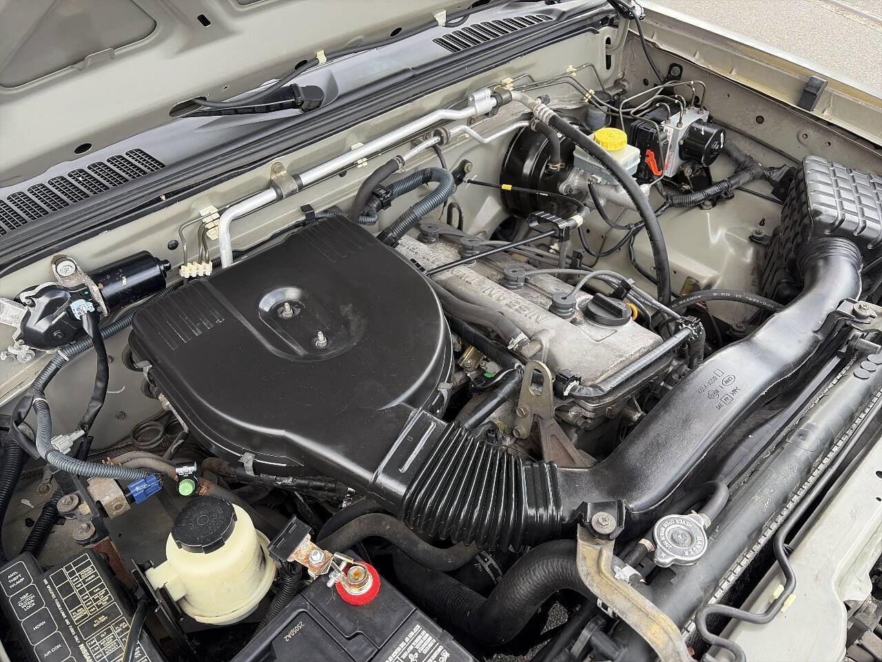 Used 2004 Nissan Frontier XE w/ (VTP) Value Truck Pkg image 15