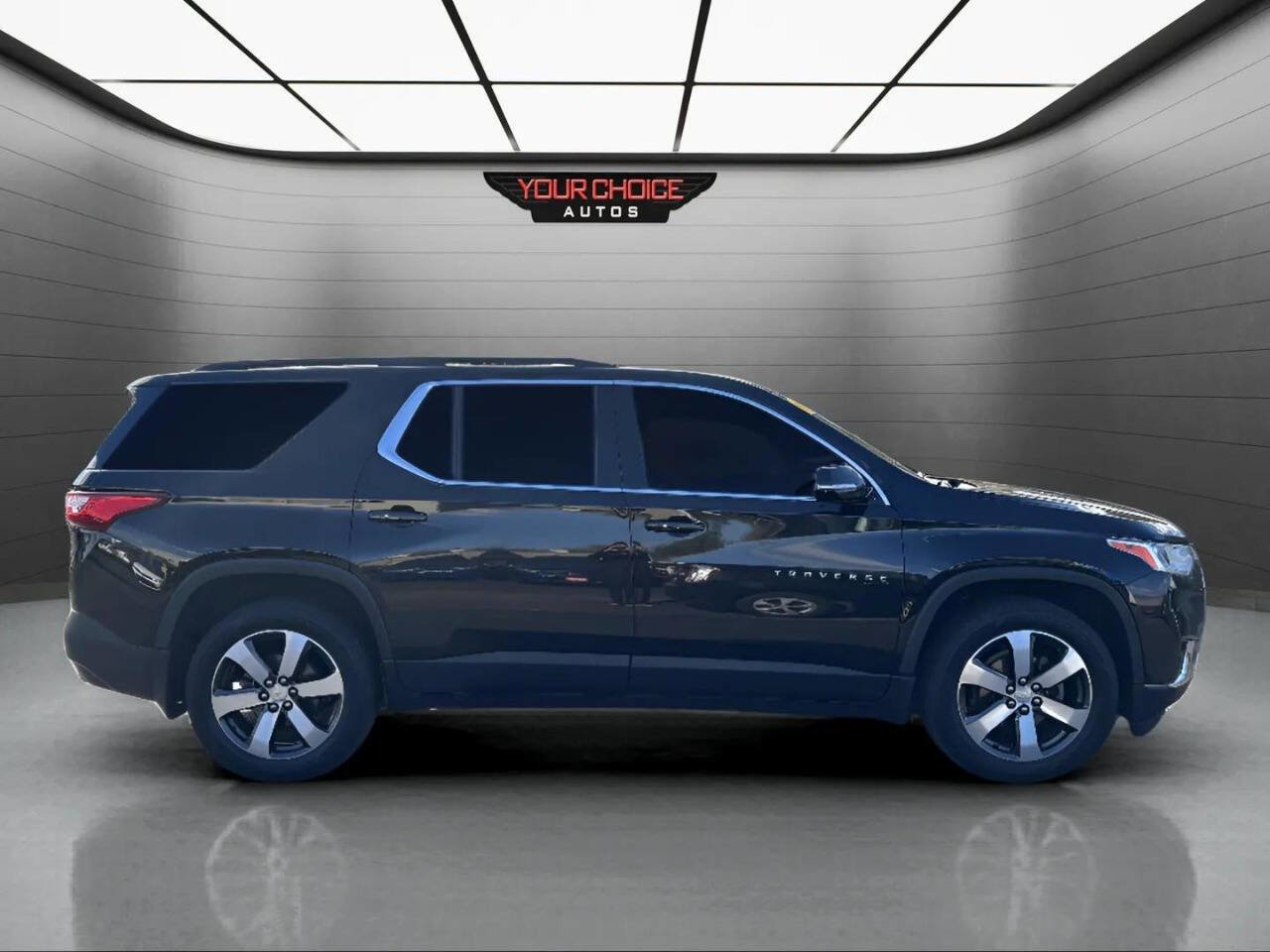 Used 2019 Chevrolet Traverse LT w/ LT Premium Package image 6