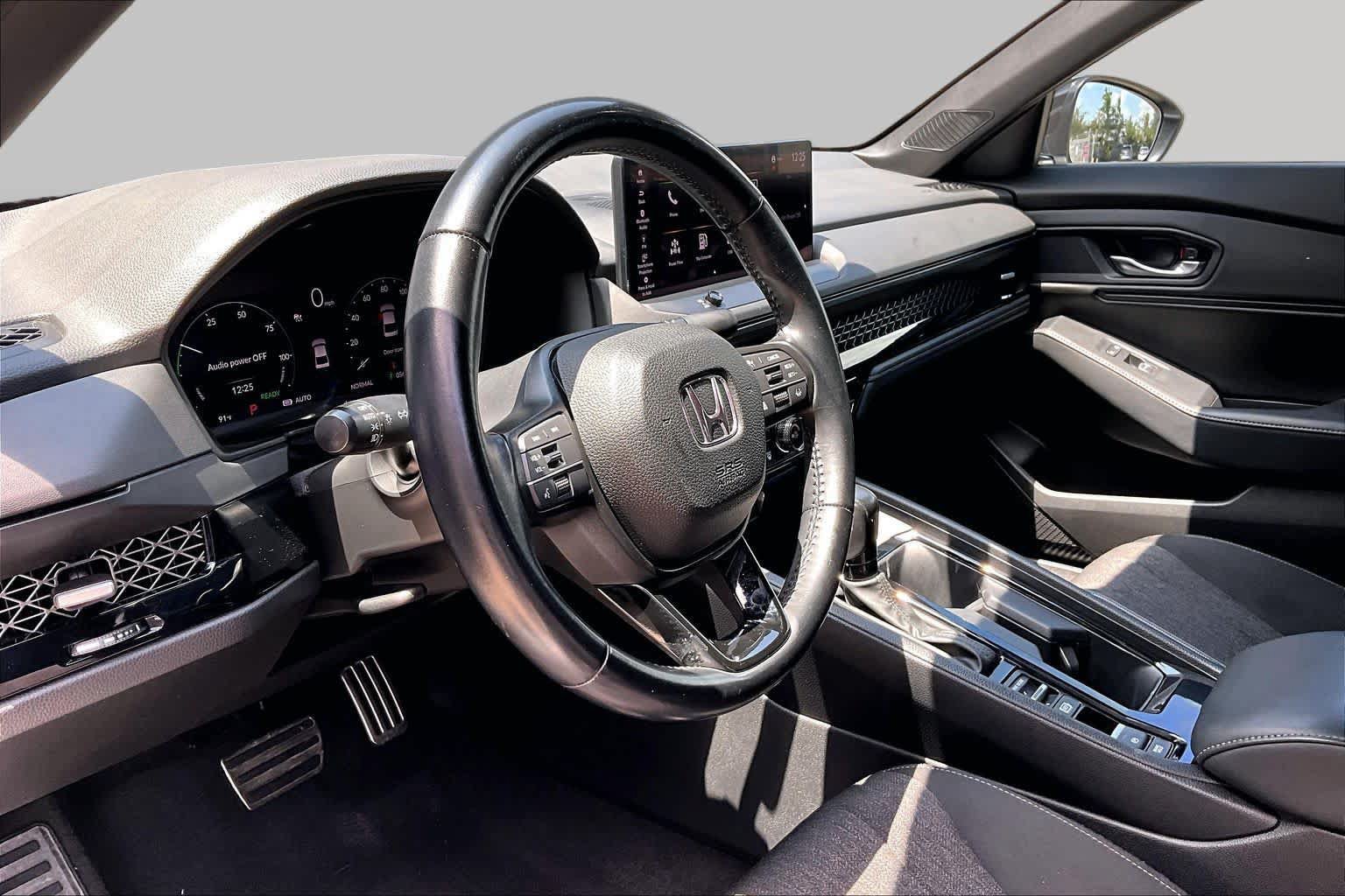 Used 2023 Honda Accord Sport image 34