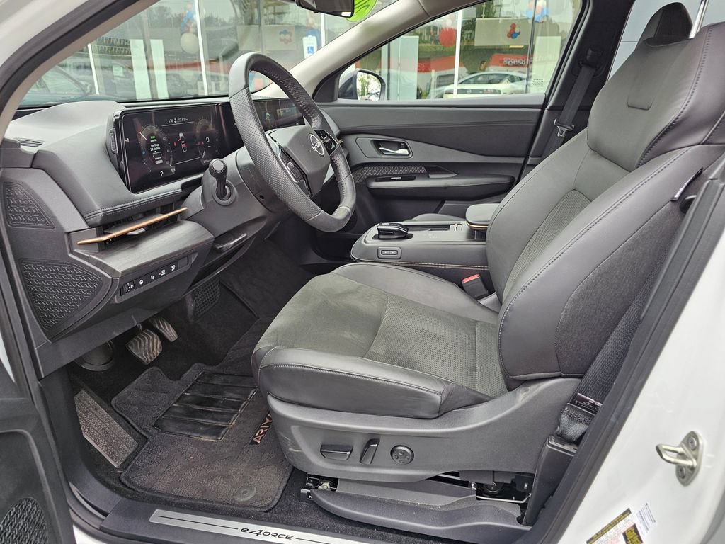 Used 2024 Nissan Ariya AWD image 22
