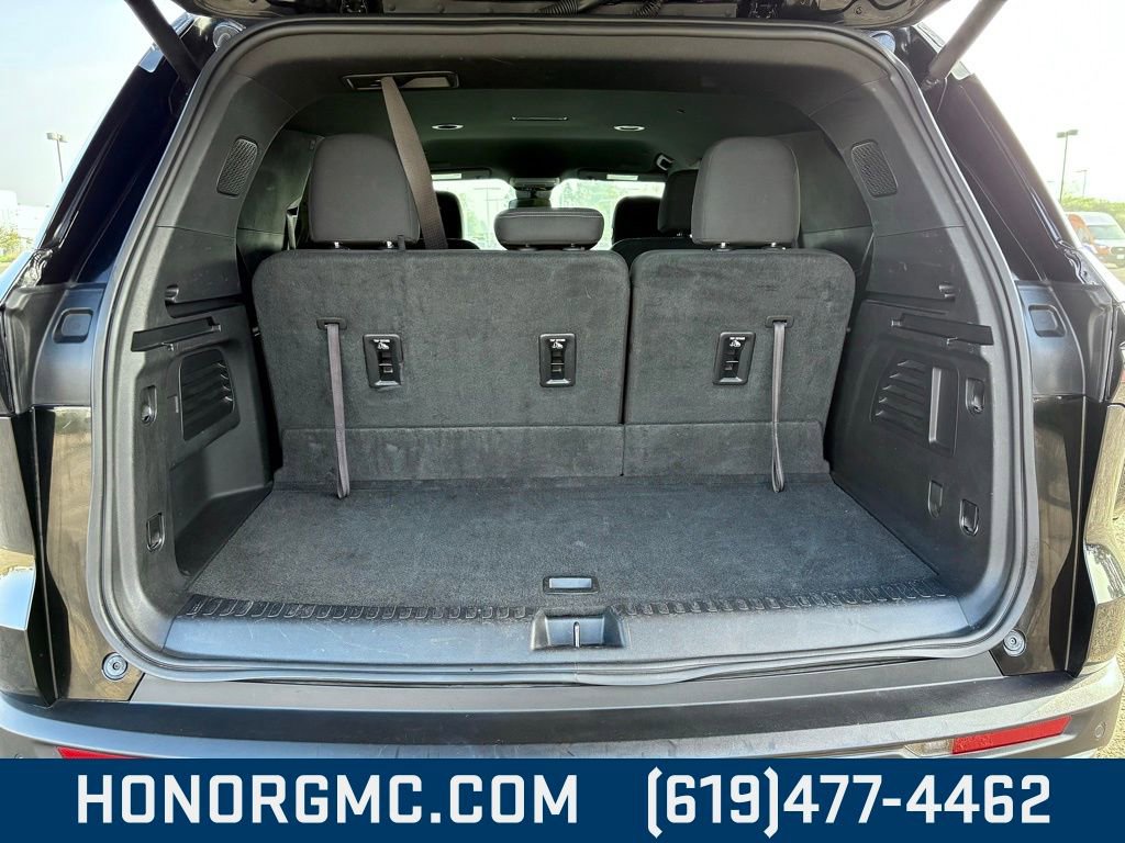 Used 2024 Chevrolet Traverse LT image 21