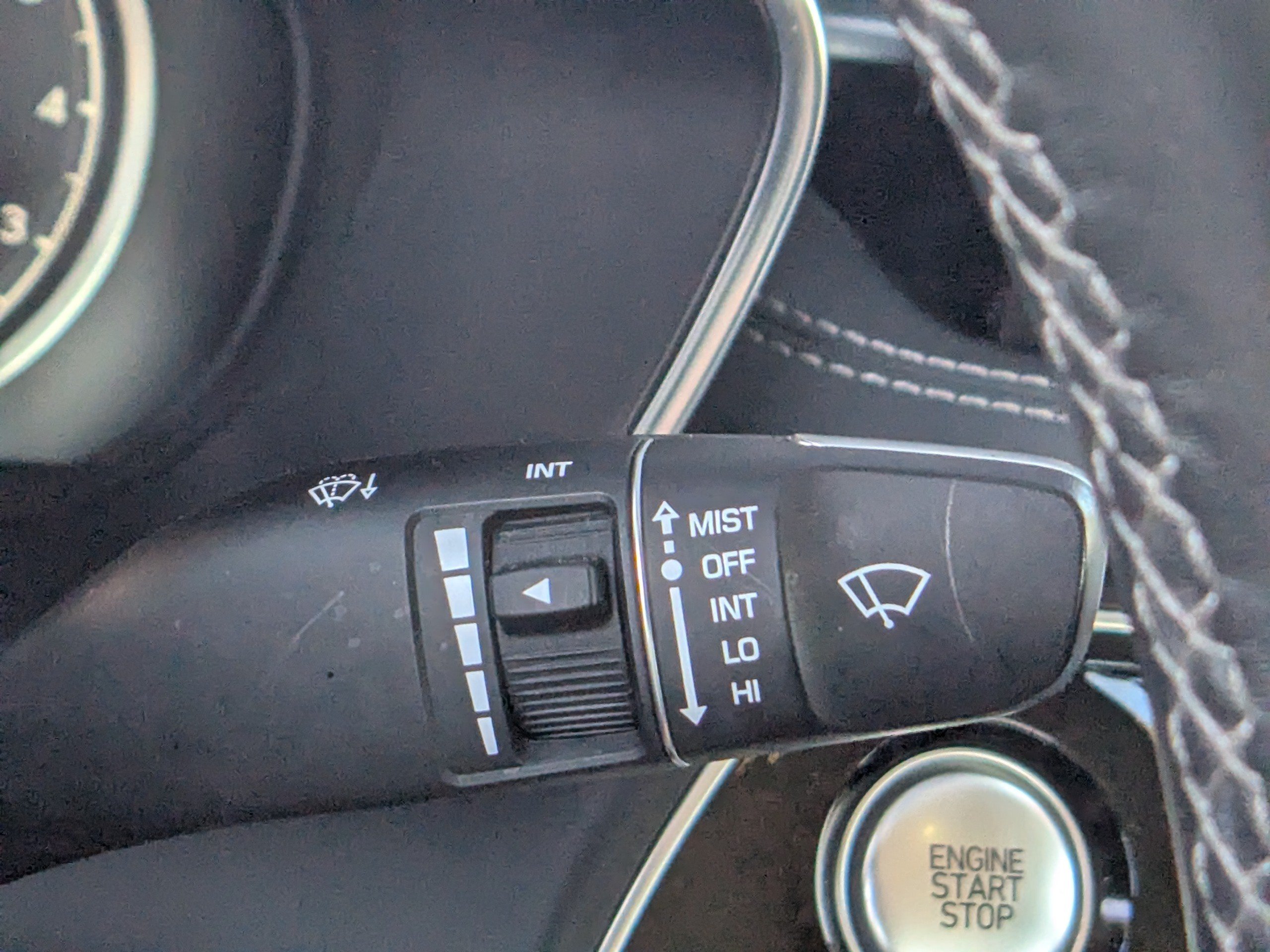 Used 2023 Genesis G70 2.0T AWD/4WD image 29