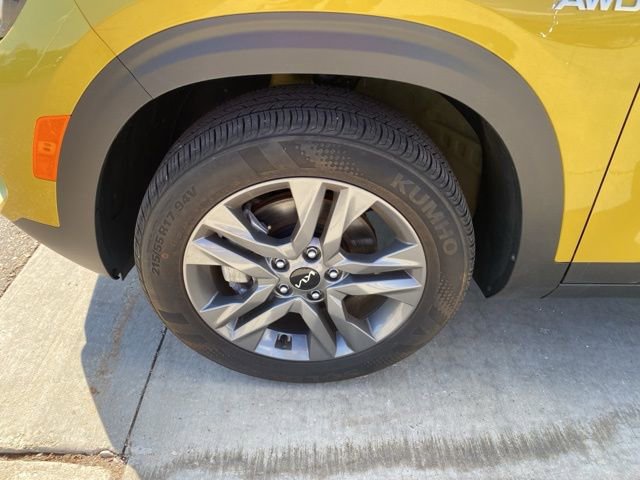 Used 2023 Kia Seltos S AWD/4WD image 11