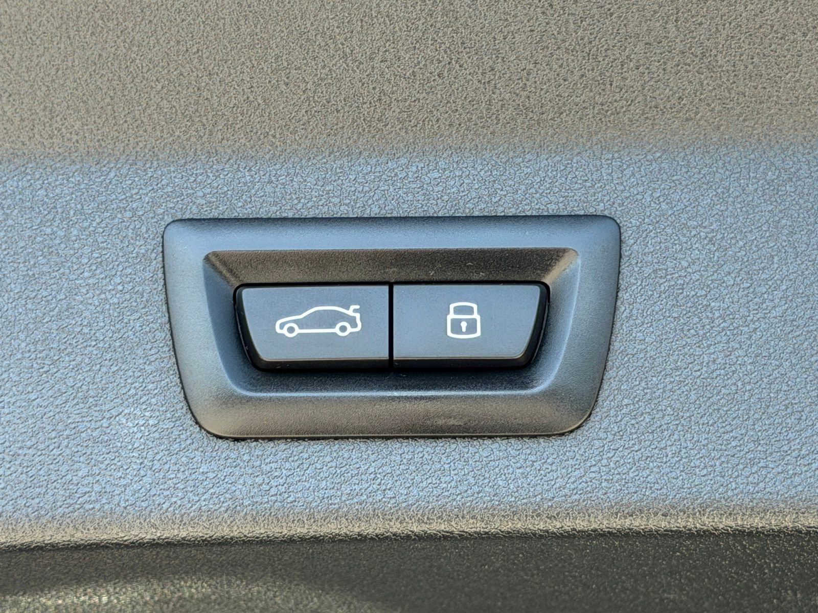 Certified 2023 BMW X3 sDrive30i w/ Convenience Package RWD image 18