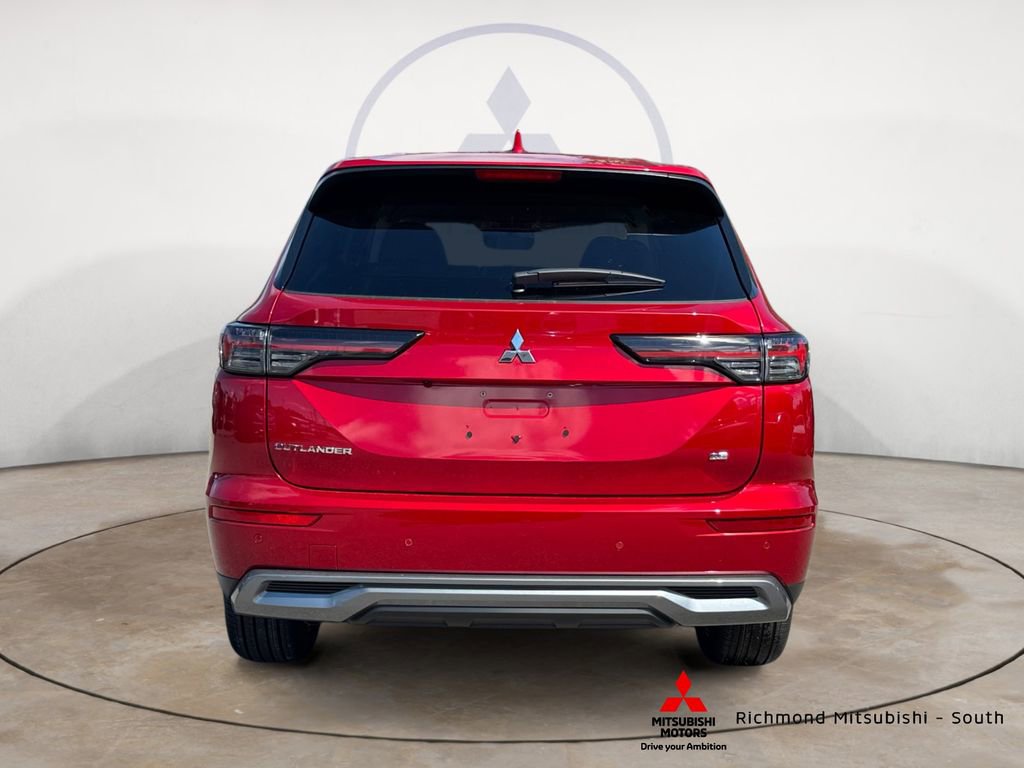 New 2026 Mitsubishi Outlander SE image 4