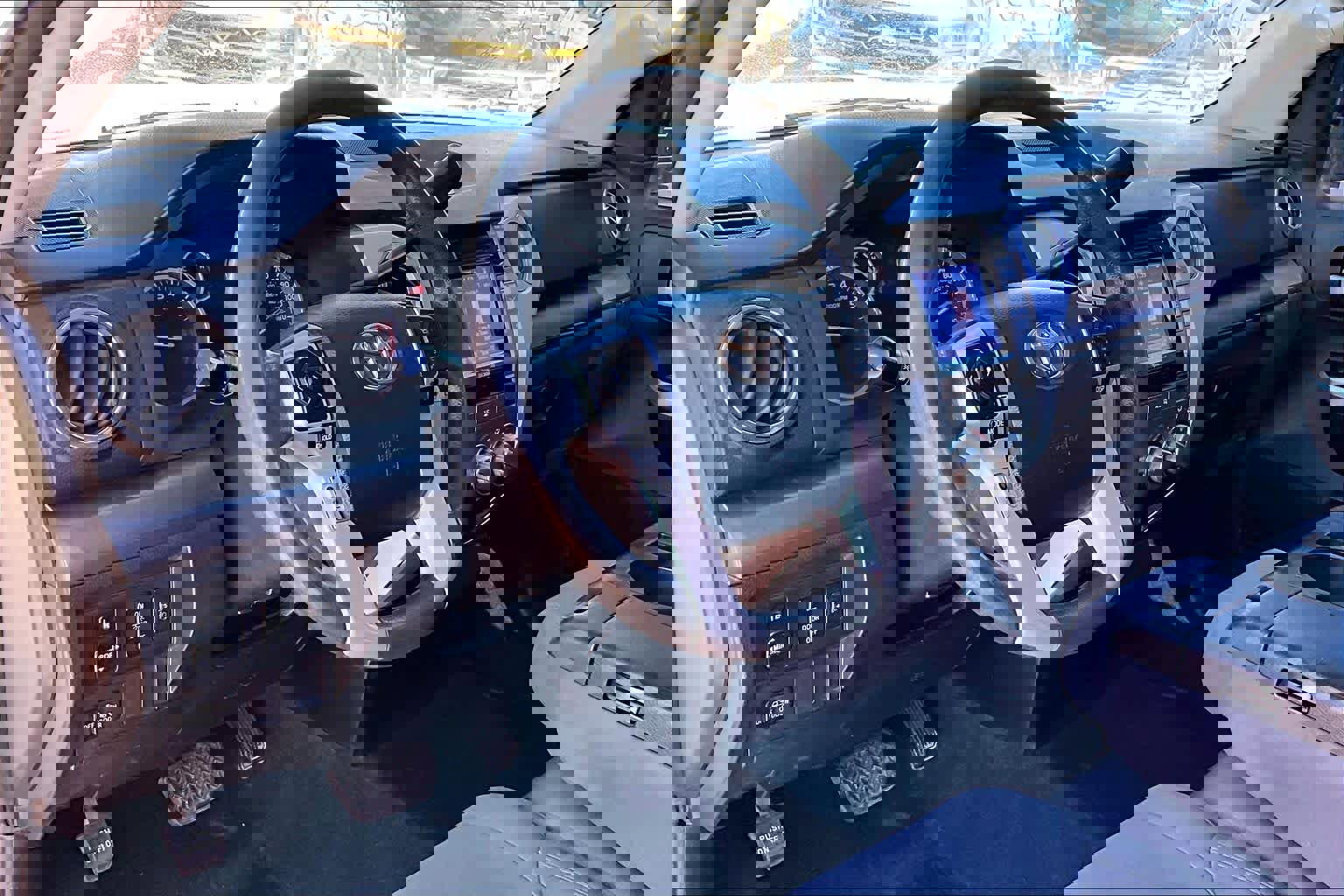 Used 2014 Toyota Tundra SR5 image 18