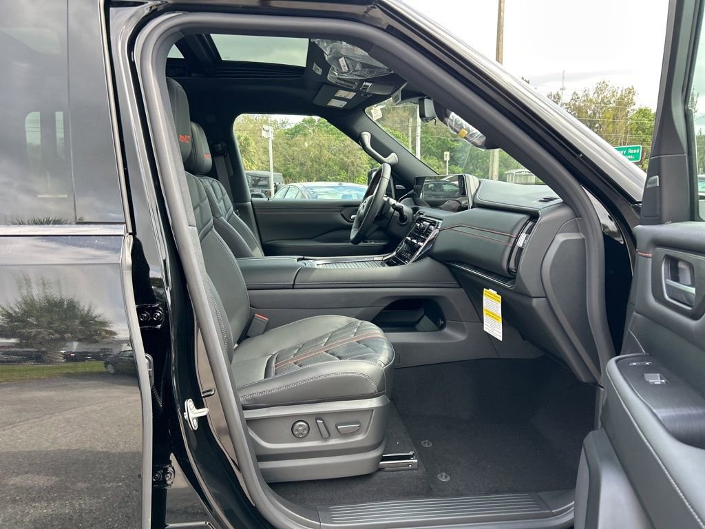 New 2025 Nissan Armada PRO-4X w/ Pro-4X Premium Package image 38