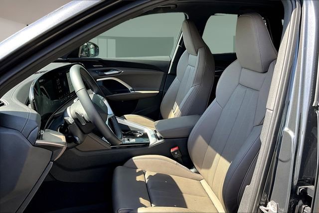 Used 2025 Audi Q5 Prestige AWD/4WD image 21