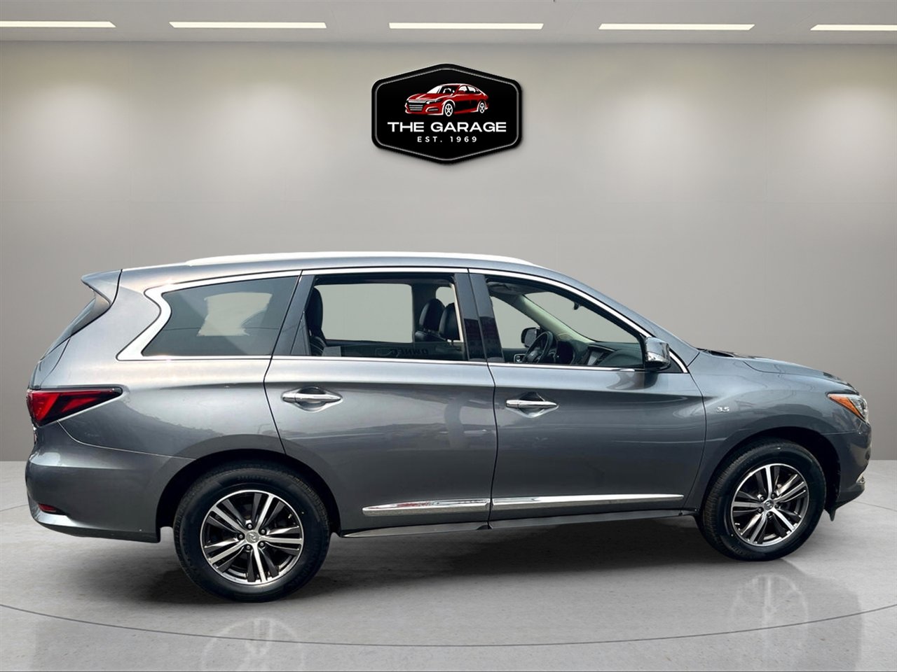 Used 2019 INFINITI QX60 Luxe w/ Essential Package image 6