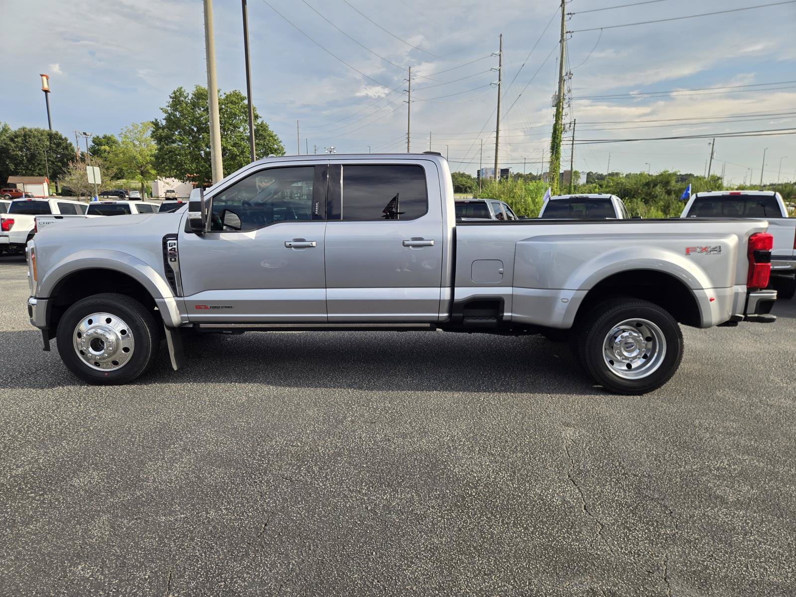 Used 2023 Ford F450 Lariat w/ Lariat Ultimate Package AWD/4WD image 11
