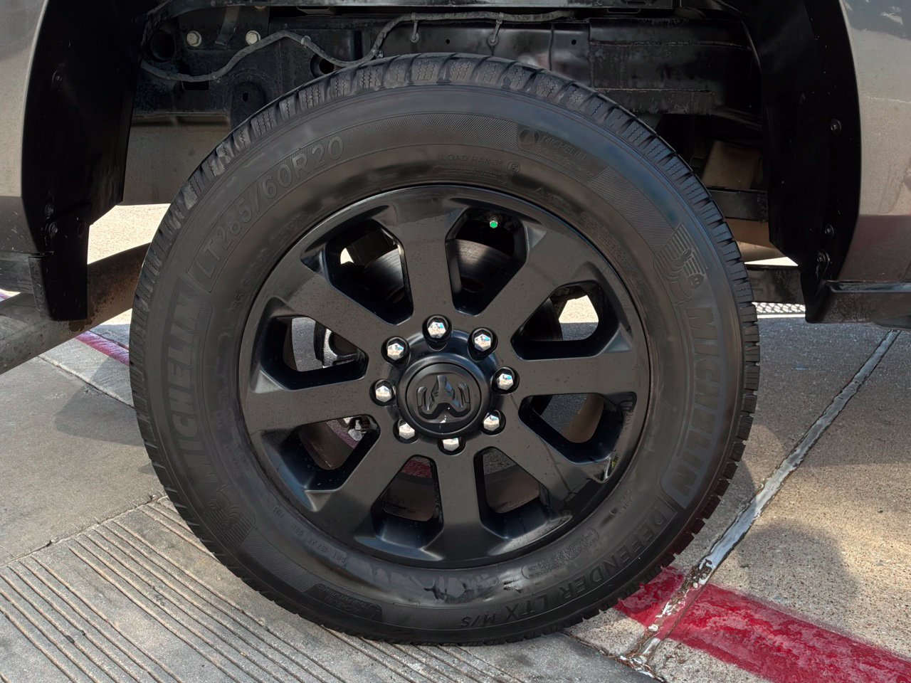 Used 2021 RAM 2500 Laramie w/ Night Edition AWD/4WD image 9
