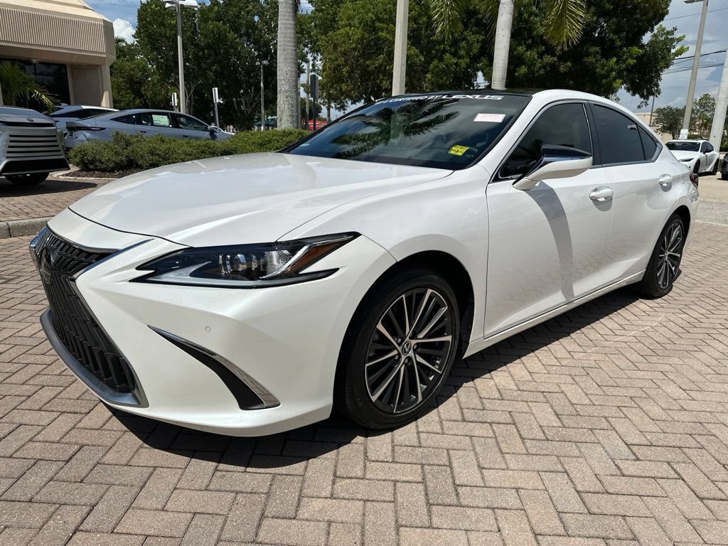 Certified 2023 Lexus ES 350 w/ Premium Package FWD image 7