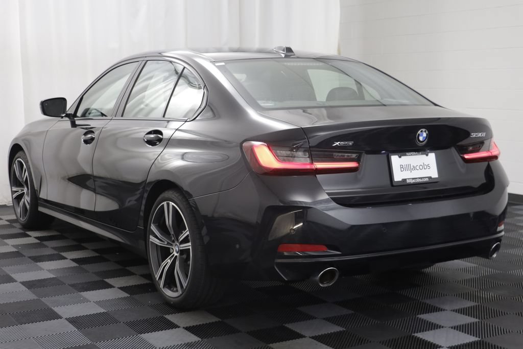 Used 2023 BMW 330i xDrive Sedan w/ Premium Package AWD/4WD image 15