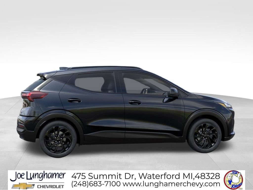 New 2027 Chevrolet Bolt RS w/ Technology Package FWD image 5
