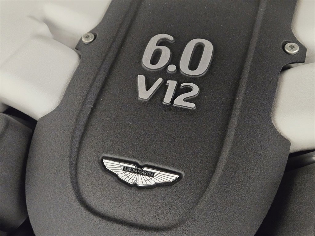 Used 2015 Aston Martin Vanquish Volante image 26