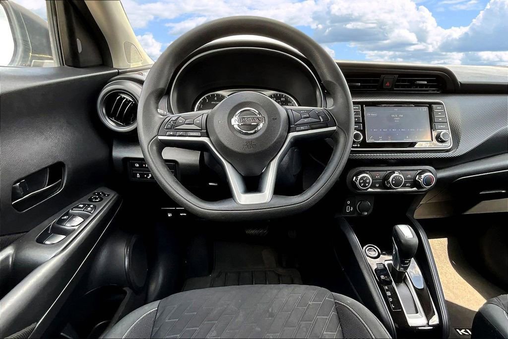 Used 2021 Nissan Kicks S image 10