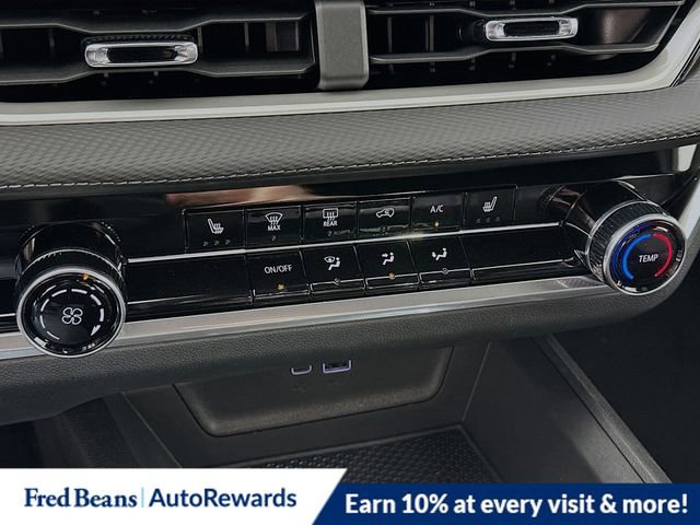 New 2026 Chevrolet Equinox LT w/ Midnight Edition image 11