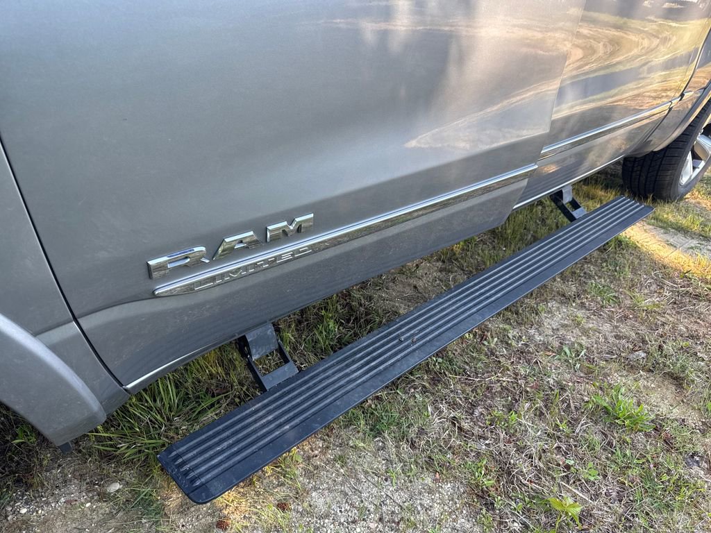 Used 2022 RAM 1500 Limited AWD/4WD image 24