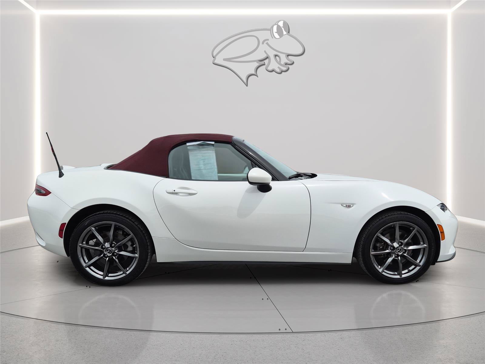 Used 2018 MAZDA MX-5 Miata Grand Touring RWD image 6
