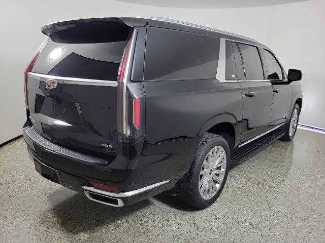 Used 2023 Cadillac Escalade ESV Premium Luxury AWD/4WD image 4