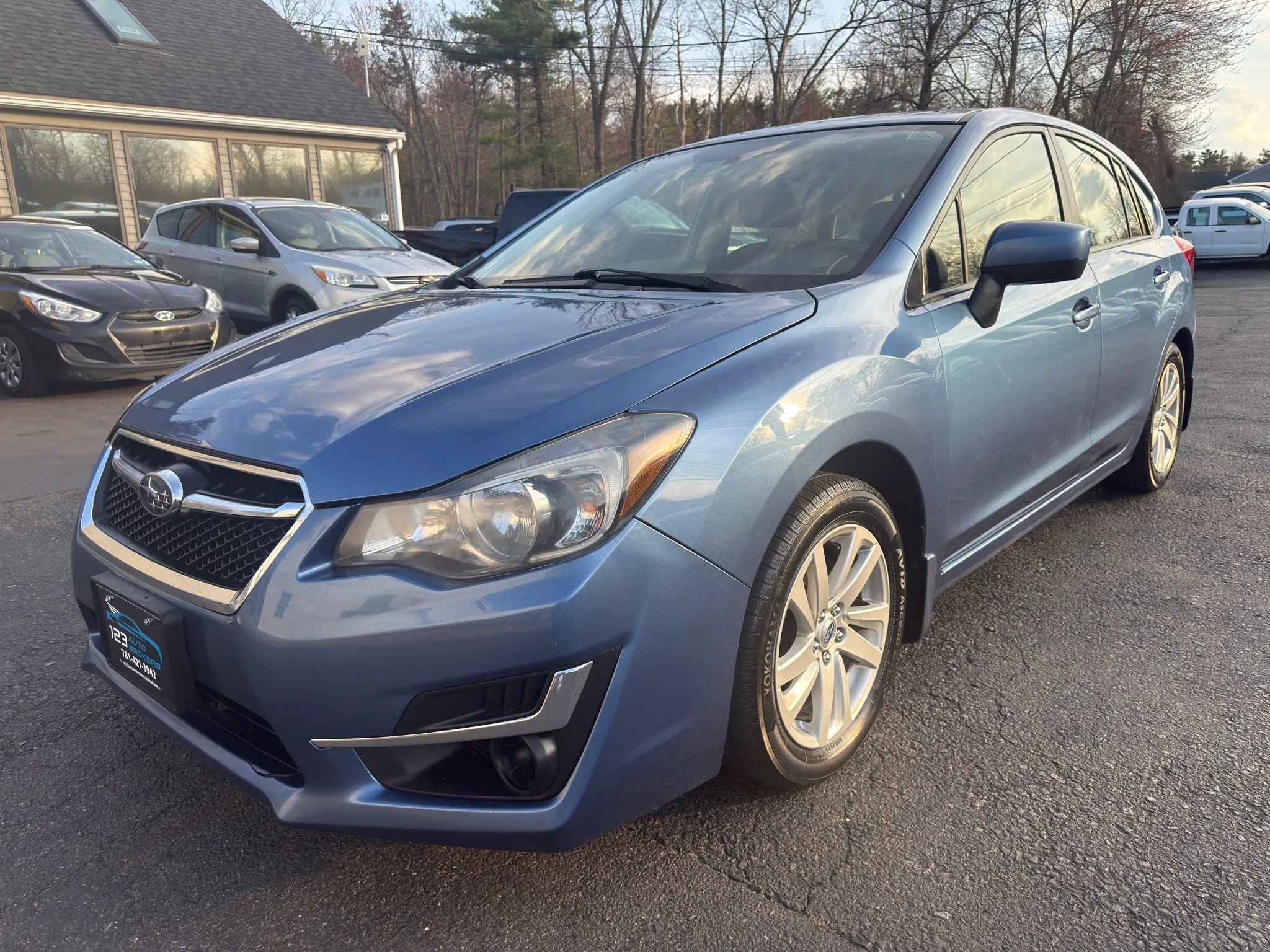 Used 2015 Subaru Impreza 2.0i Premium AWD/4WD image 3