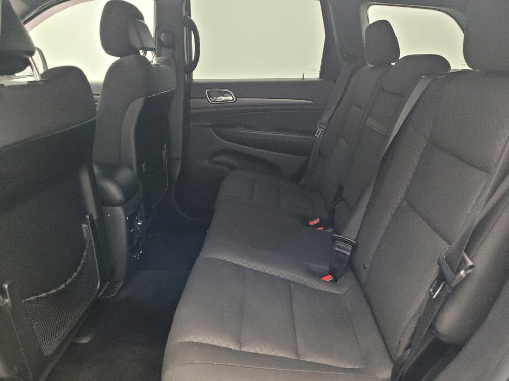 Used 2018 Jeep Grand Cherokee Laredo image 18