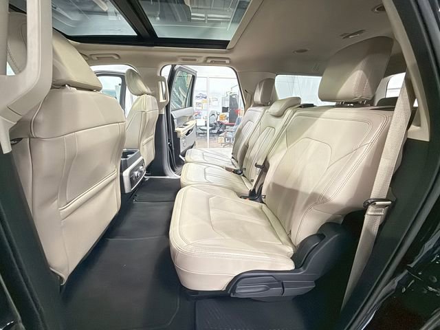 Used 2024 Ford Expedition Max Limited image 11