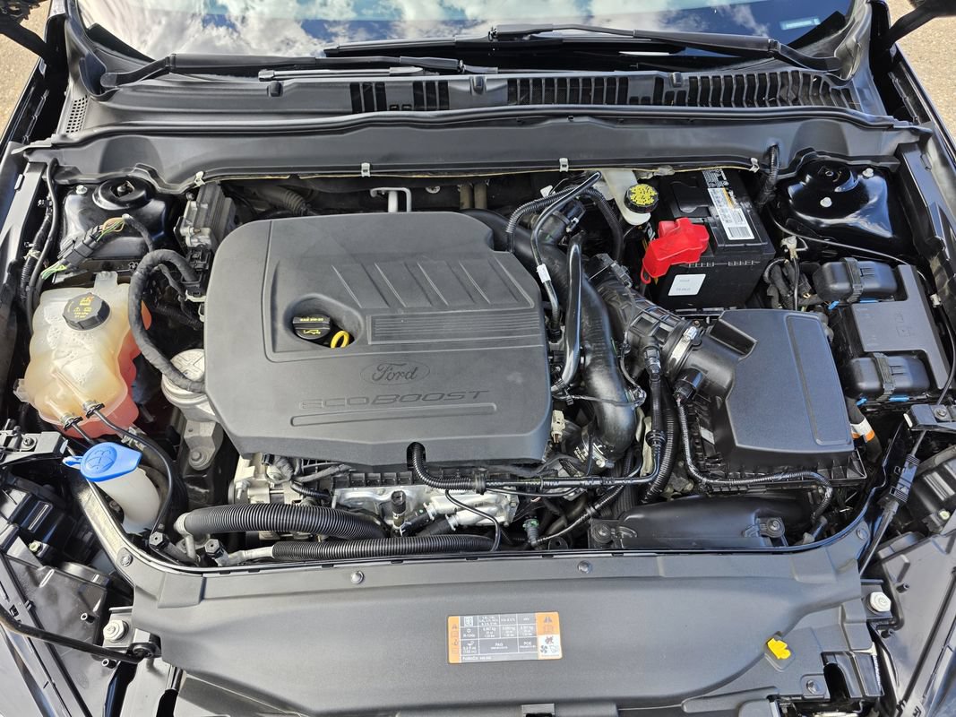 Used 2016 Ford Fusion SE FWD image 34