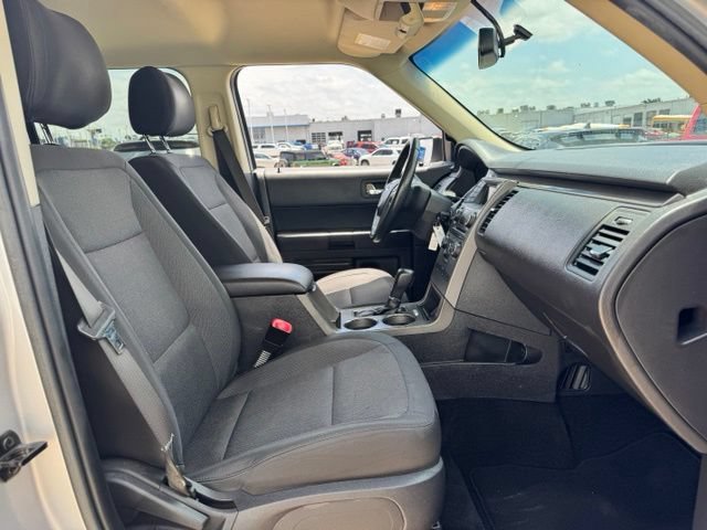 Used 2019 Ford Flex SE FWD image 27