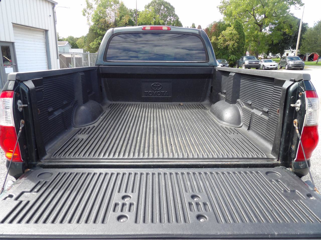 Used 2005 Toyota Tundra SR5 w/ TRD Off-Road Pkg AWD/4WD image 6