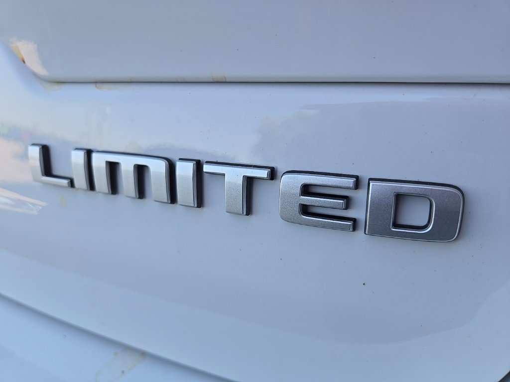 New 2025 Jeep Grand Cherokee Limited w/ Luxury Tech Group II image 19