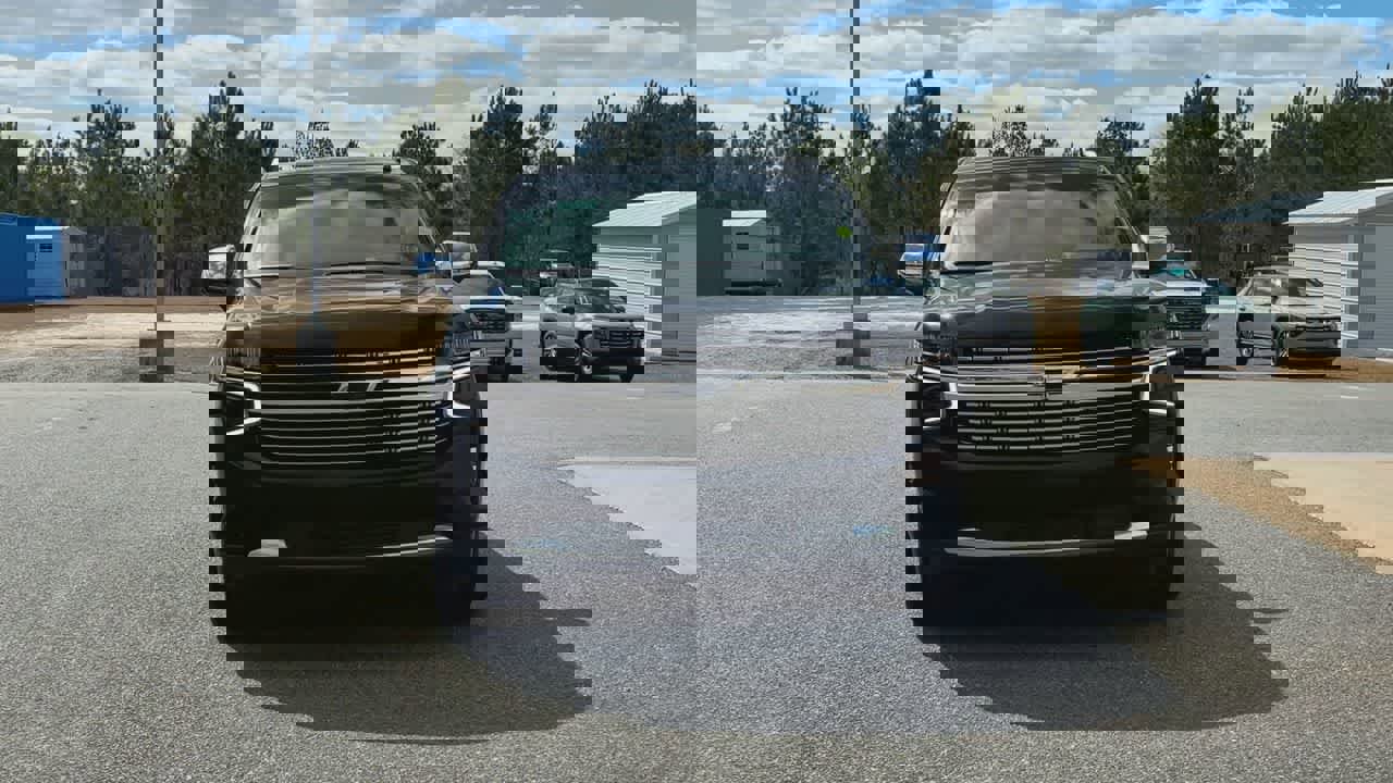 Used 2021 Chevrolet Tahoe Premier w/ Premium Package image 3