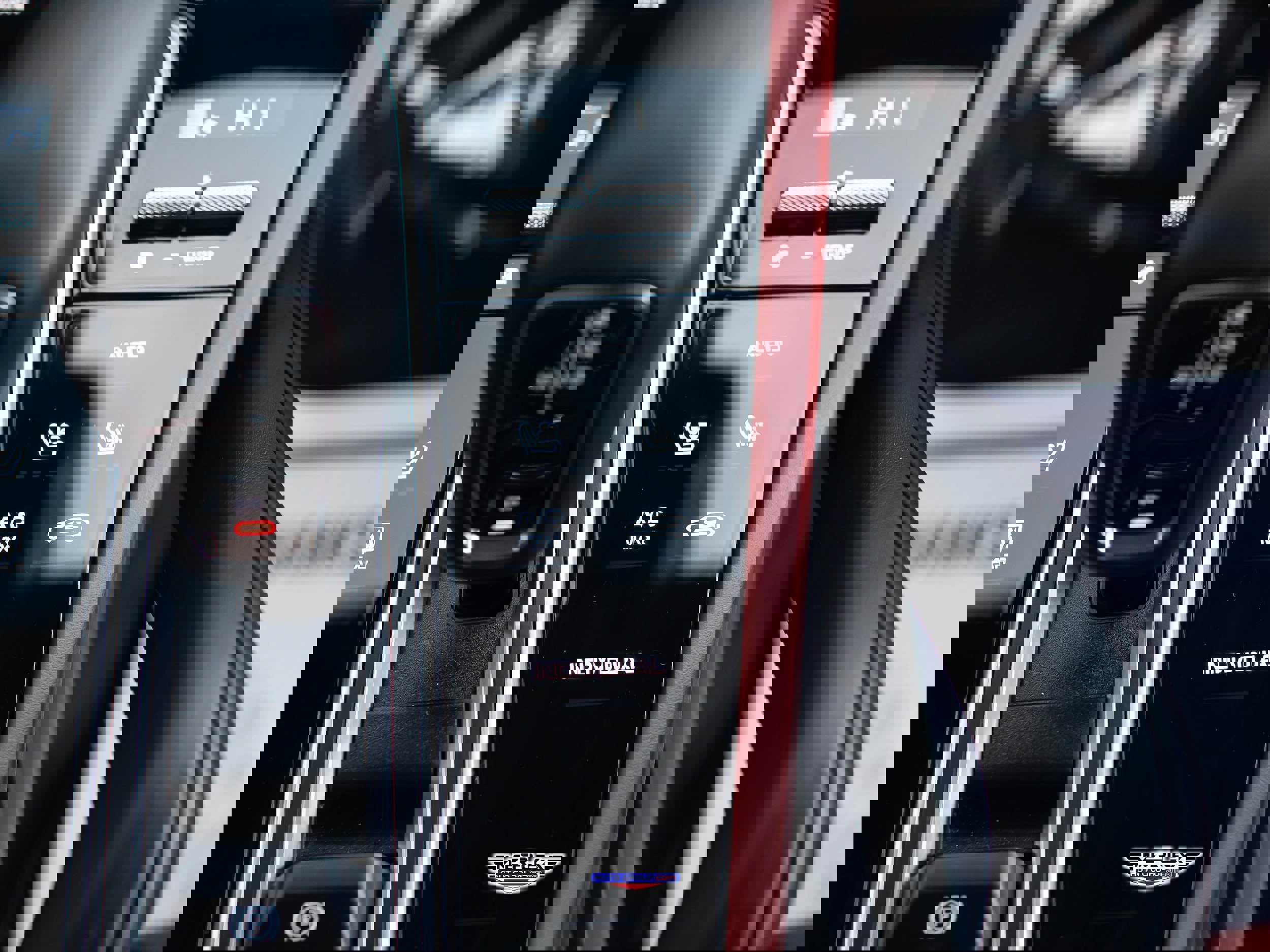 Used 2022 Porsche Cayenne Platinum Edition image 37