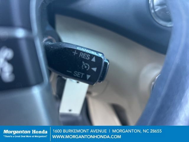 Used 2012 Toyota Highlander FWD w/ Tech Pkg image 20