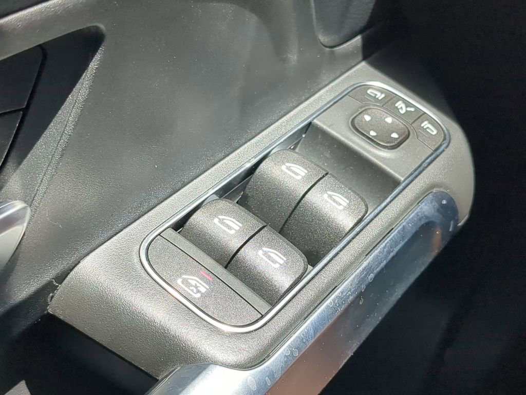 New 2025 Mercedes-Benz GLB 250 GLB 250 image 11