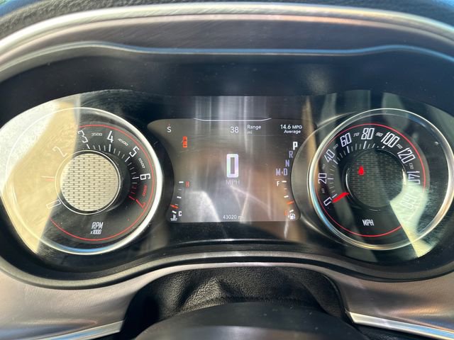 Used 2022 Dodge Challenger SXT image 18