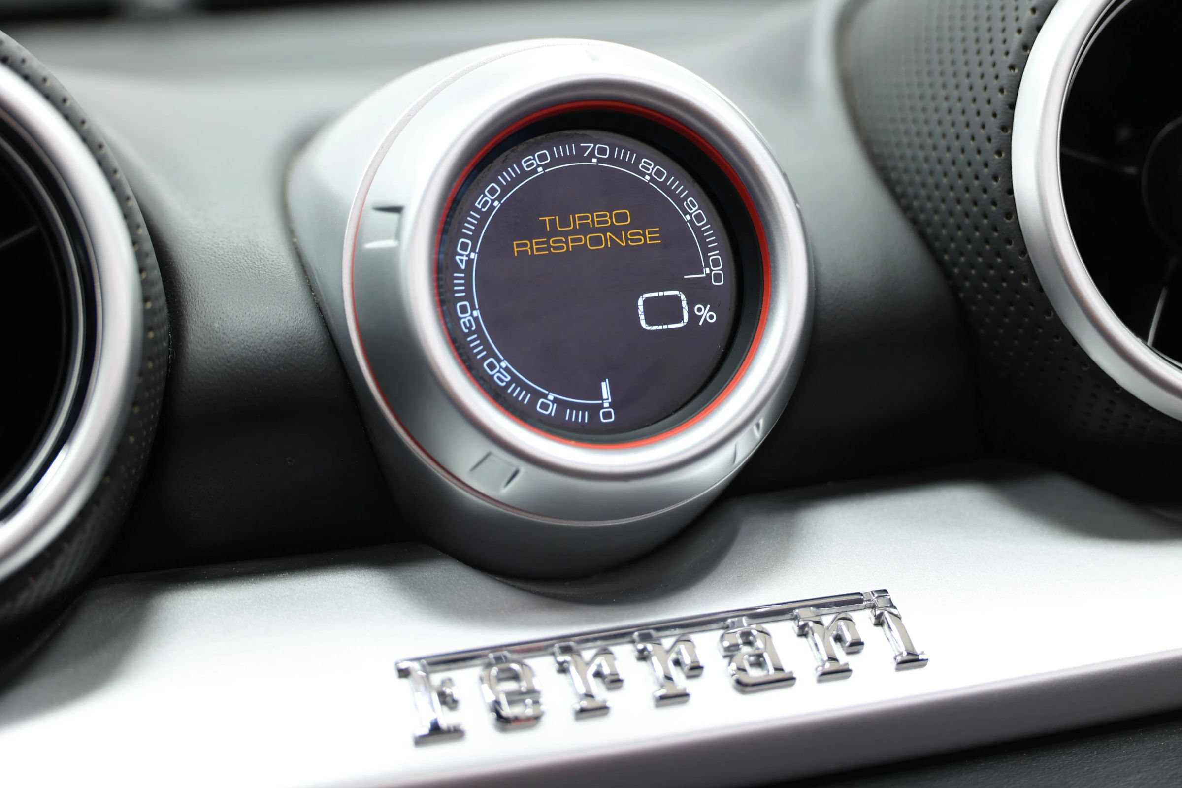 Used 2017 Ferrari California T RWD image 34