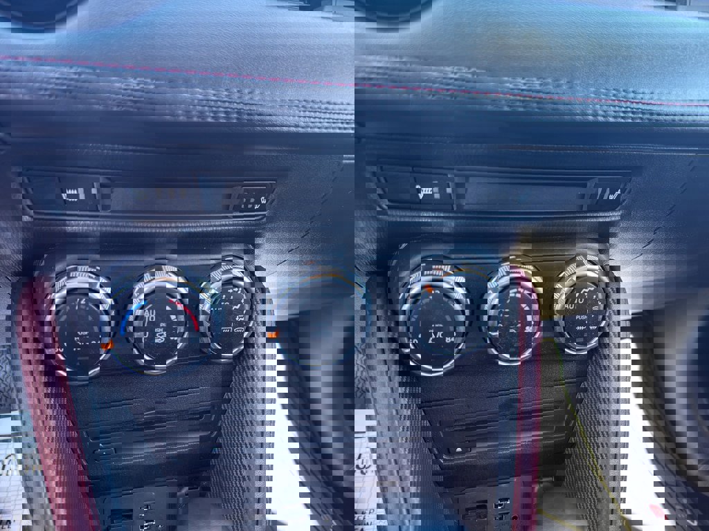 Used 2018 MAZDA CX-3 Touring image 13