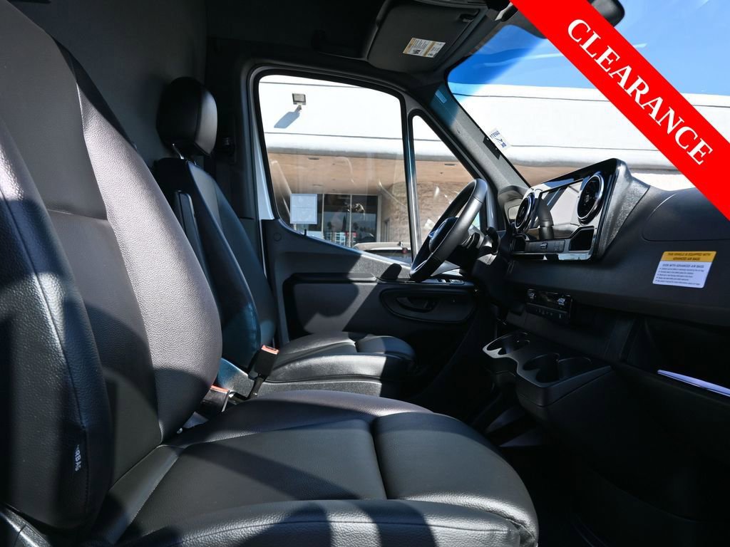 Used 2024 Mercedes-Benz eSprinter 170 Cargo w/ Dashboard Charging Package image 14