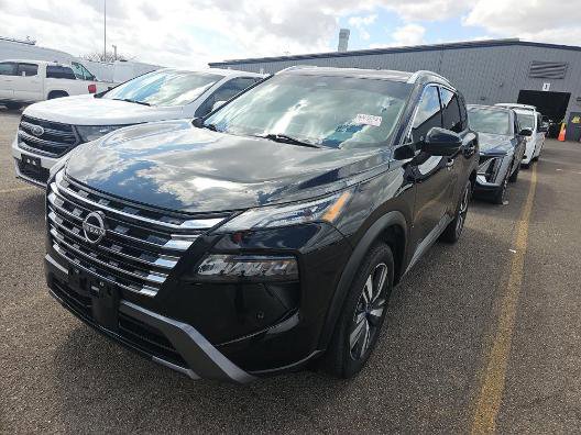 Used 2024 Nissan Rogue SL image 3