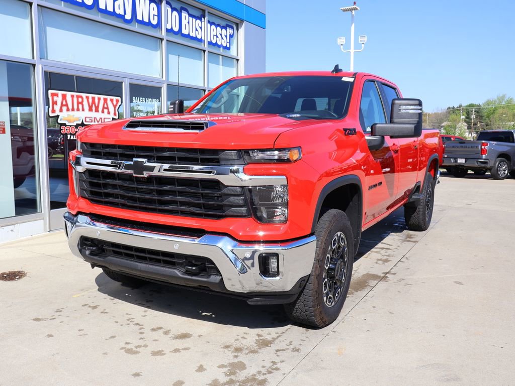New 2025 Chevrolet Silverado 2500 LT w/ Safety Package AWD/4WD image 6
