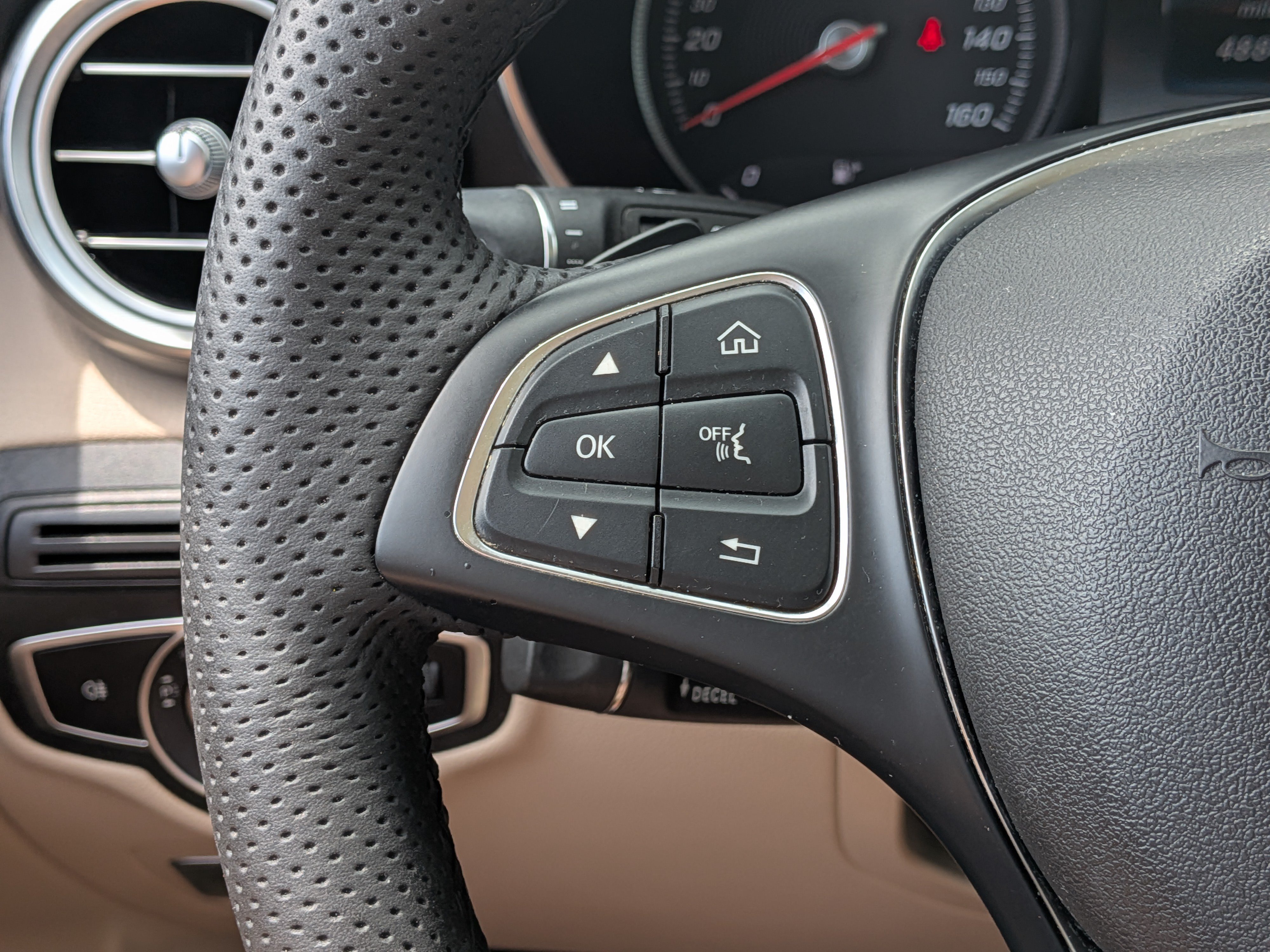 Used 2019 Mercedes-Benz GLC 300 image 25