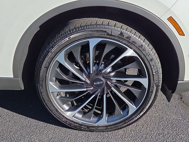 Used 2023 Lincoln Aviator Reserve w/ Equipment Group 201A image 8